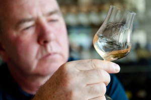 Whisky-Magazine-Glass-Testing