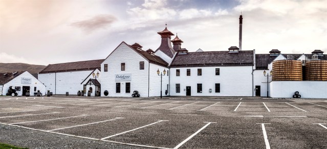 dalwhinnie-distillery